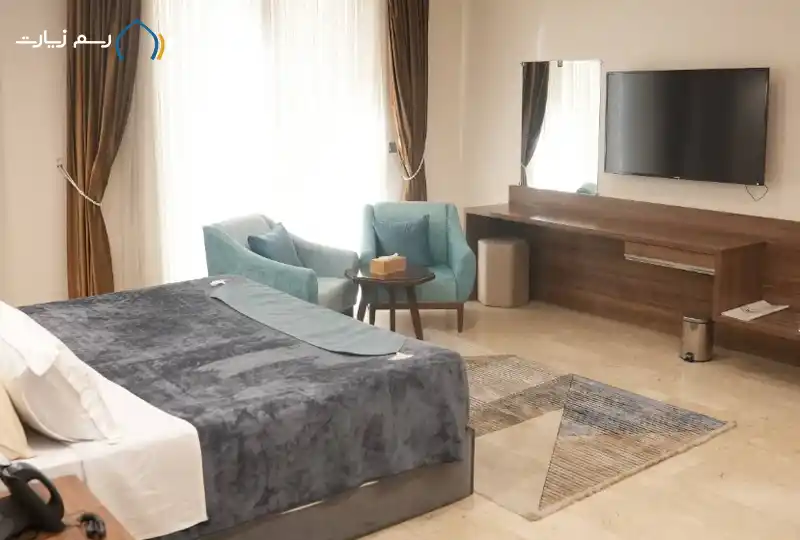  Khawarnaq-Palace-Hotel