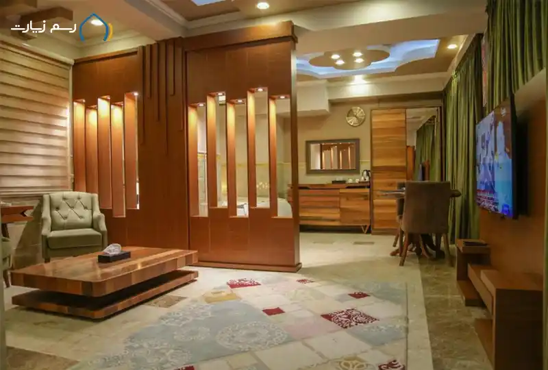  Royal-Eagle-Hotel