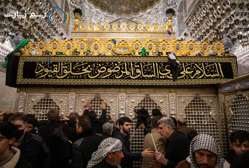  People-buried-in-the-Kazemien-shrine