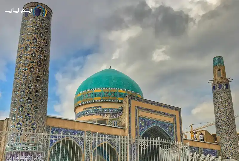 میدان ۷۲ تن